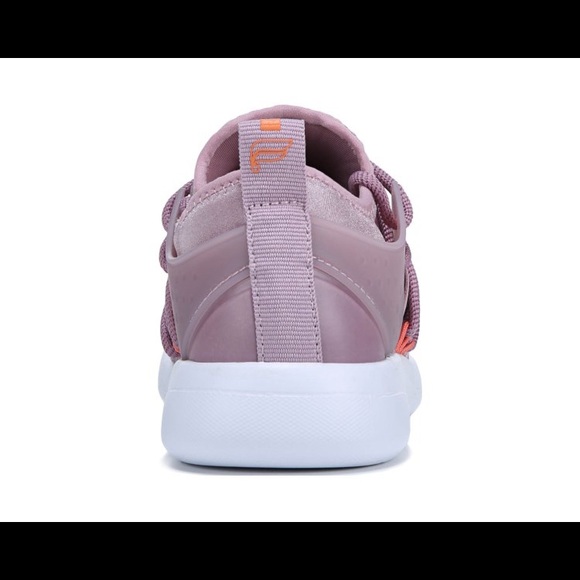 Pismo Neoprene Performance Sneaker - Picture 4 of 5